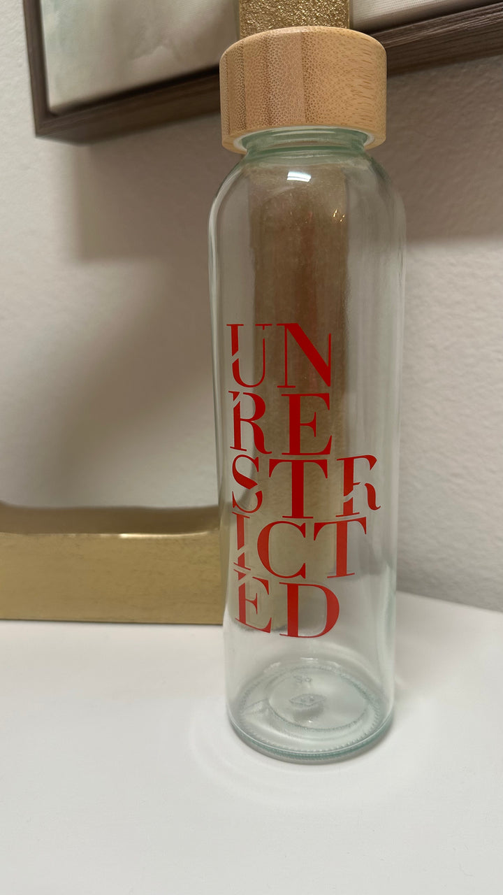 UNRESTRICTED GLASS WATER BOTTLE